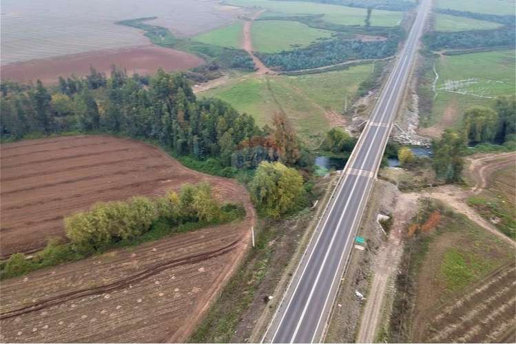 Terreno 10 ha a 700 mt cruce colbun - corralones.