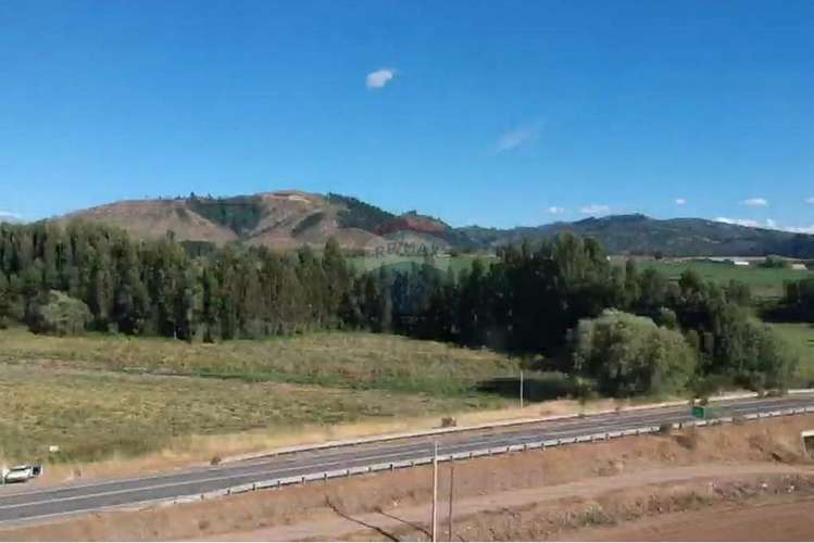 Terreno 10 ha a 700 mt cruce colbun - corralones.