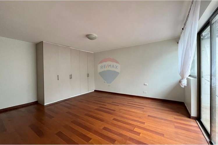 Se vende casa de 2 pisos en alameda de talca - Imagen 9