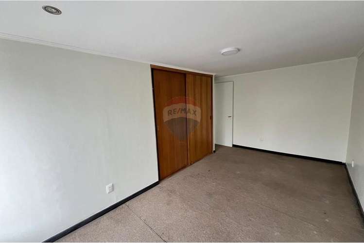 Se vende casa de 2 pisos en alameda de talca - Imagen 8