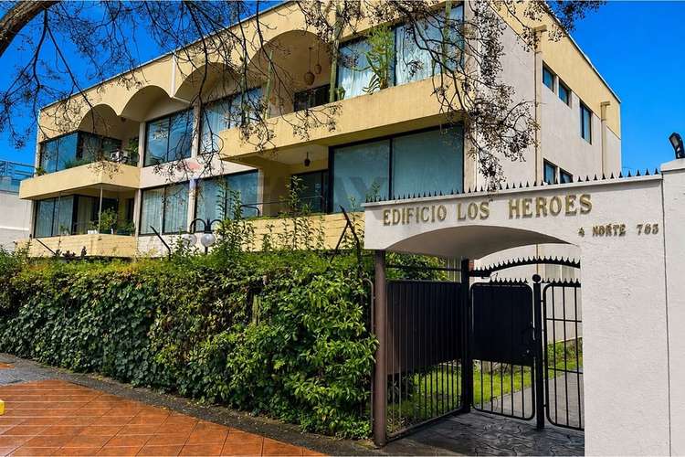 Se vende depto edificio los heroes