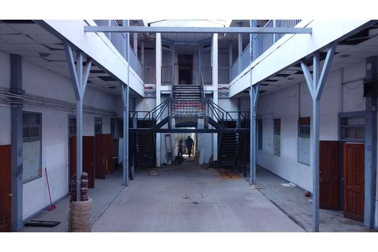 Edificio con anteproyecto aprobado - Imagen 22