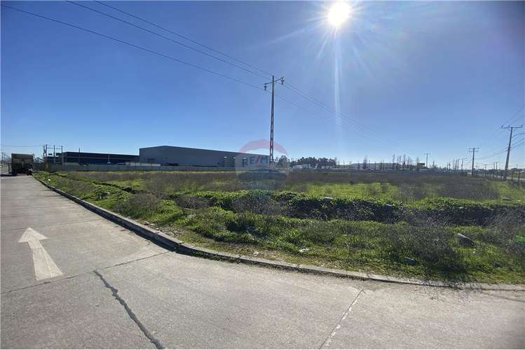 Se arrienda terreno industrial 9.500 m2  3km talca