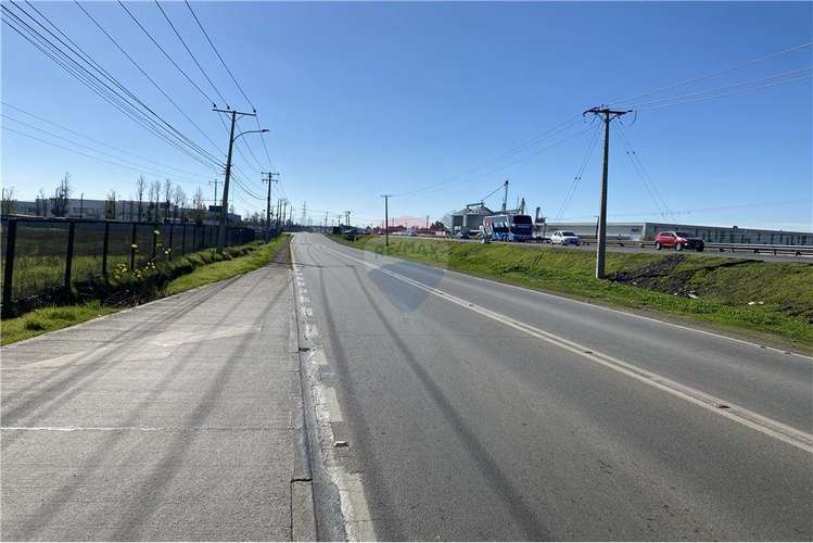 Se arrienda terreno industrial 9.500 m2  3km talca