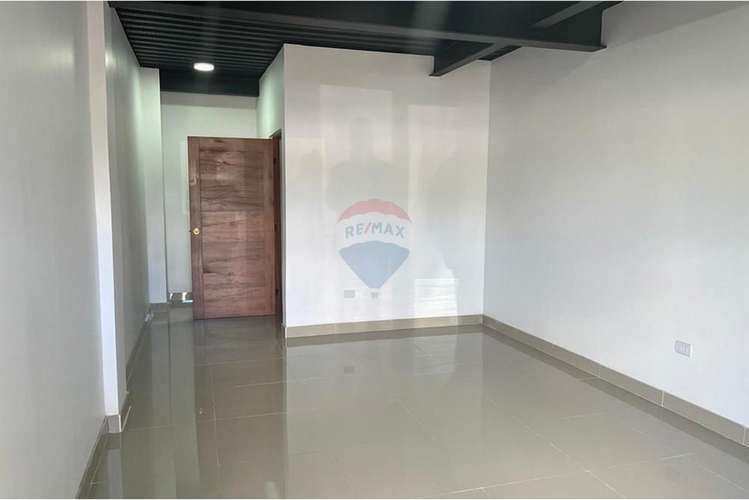 Se arriendan bodegas 510 m2, y 492 m2 como nuevas
