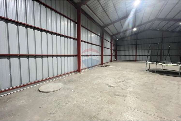 Se arriendan bodegas 510 m2, y 492 m2 como nuevas