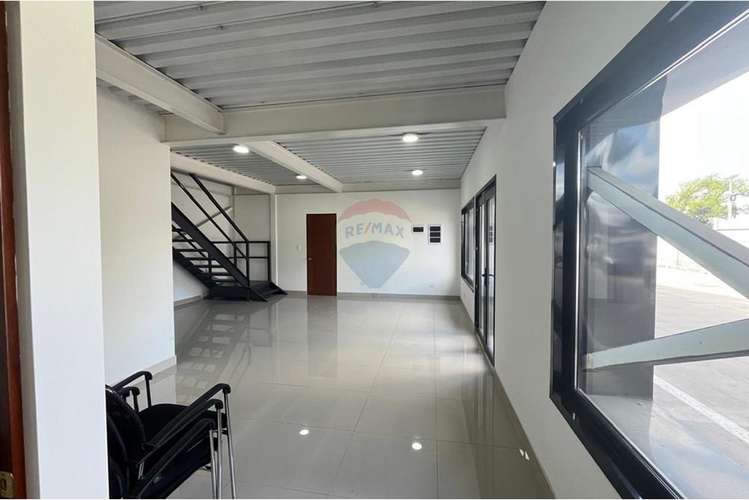 Se arriendan bodegas 510 m2, y 492 m2 como nuevas