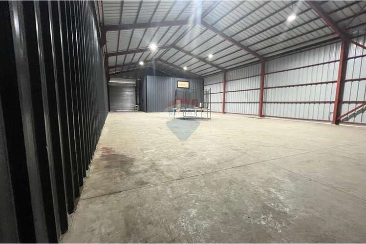 Se arriendan bodegas 510 m2, y 492 m2 como nuevas