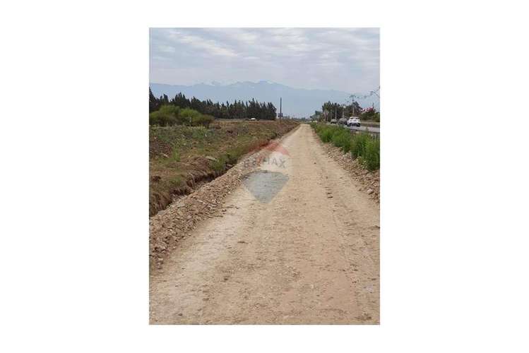 Propiedad limpia, muy bien conectada en lampa - Imagen 17