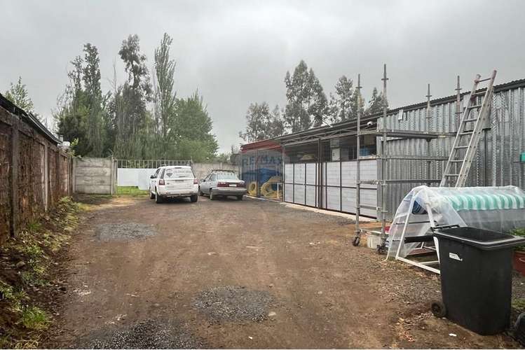Se vende ferreteria centro de cumpeo, rio claro
