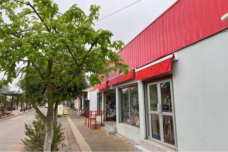 Se vende ferreteria centro de cumpeo, rio claro