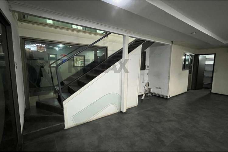 Se vende bodega/ local con oficinas talca