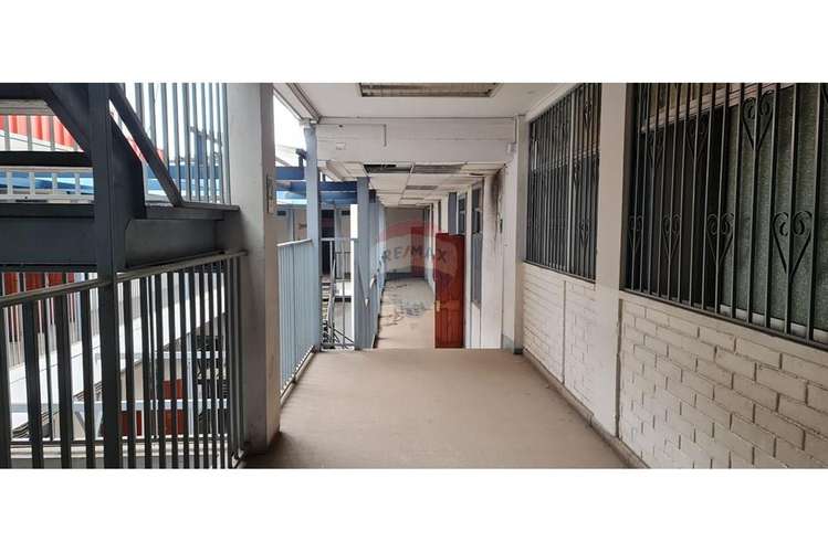 Edificio con anteproyecto aprobado - Imagen 10