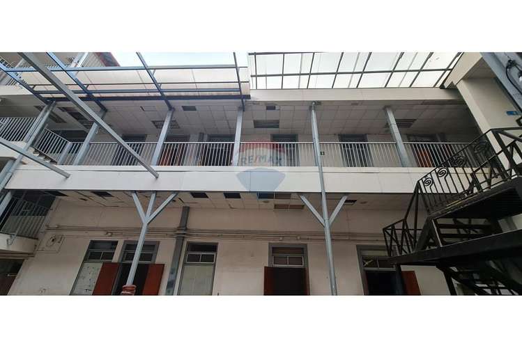 Edificio con anteproyecto aprobado - Imagen 5