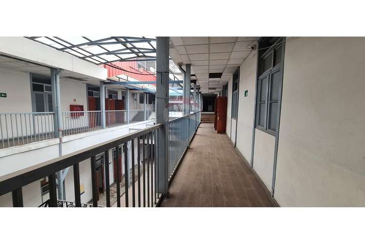 Edificio con anteproyecto aprobado - Imagen 13