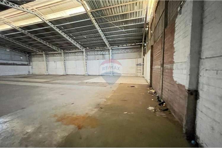 Arrienda bodega 682 m2 av. cancha rayada talca