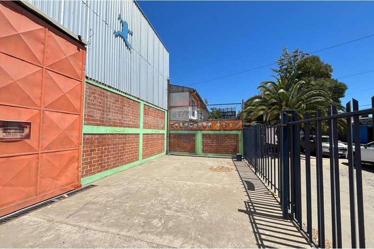 Arrienda bodega 682 m2 av. cancha rayada talca