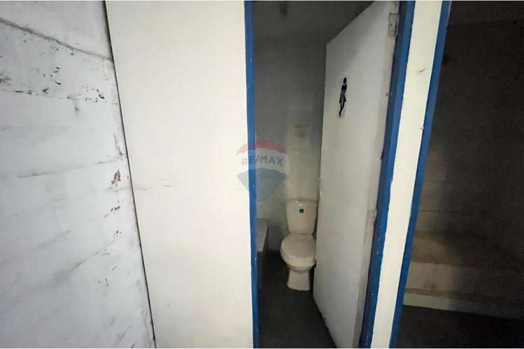 Arrienda bodega 682 m2 av. cancha rayada talca