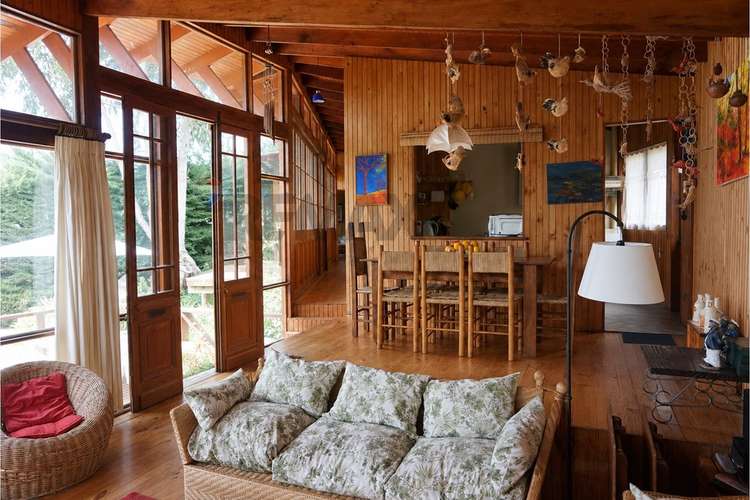 Casa en venta en el centro de cachagua