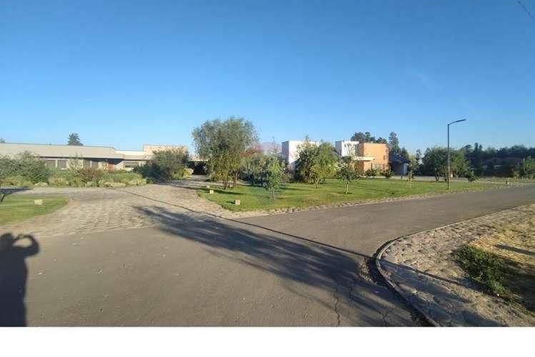 Se vende parcela de agrado 5.000 m2 puertas negras