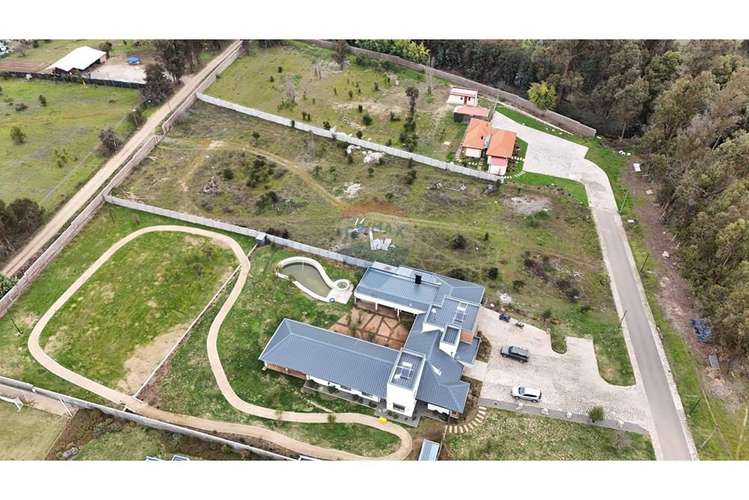 Se vende parcela de agrado 5.000 m2 puertas negras