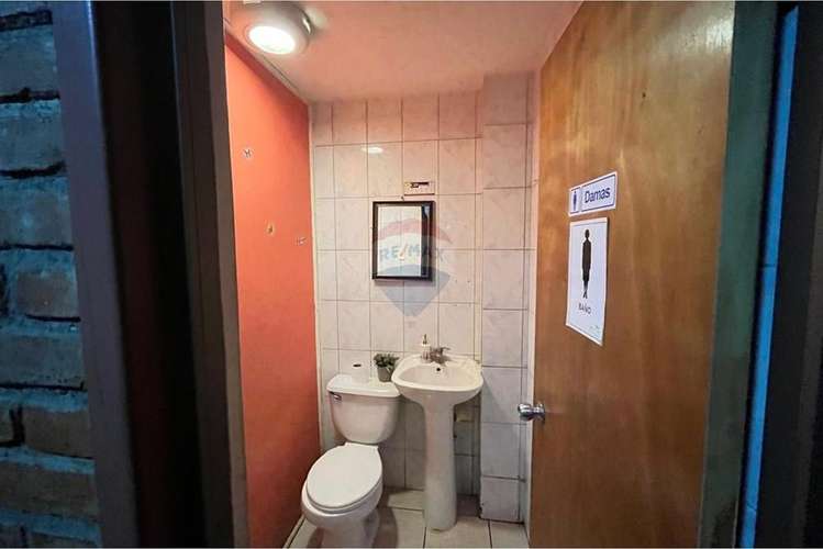 Se vende edifico comercial en curico centro