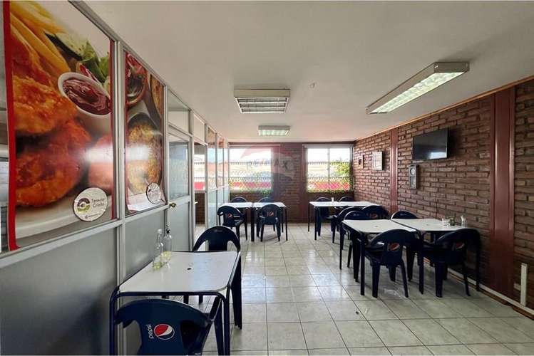 Se vende edifico comercial en curico centro