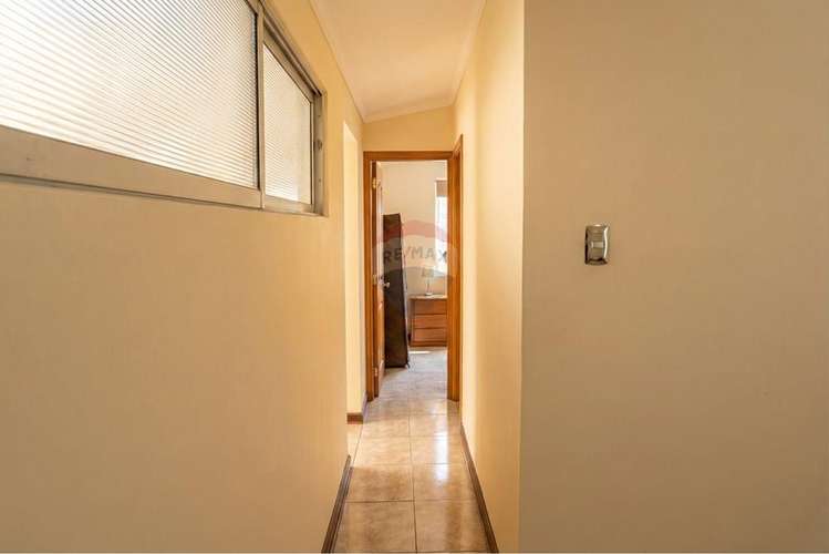Amplia casa más departamento independiente - Imagen 9