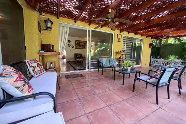 Amplia casa familiar en condominio privado