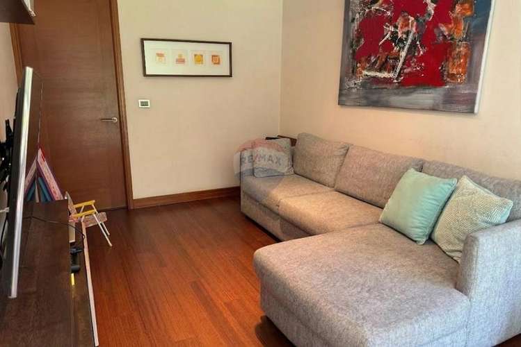 Depto con 450 m2 de jardín y piscina privados. - Imagen 9