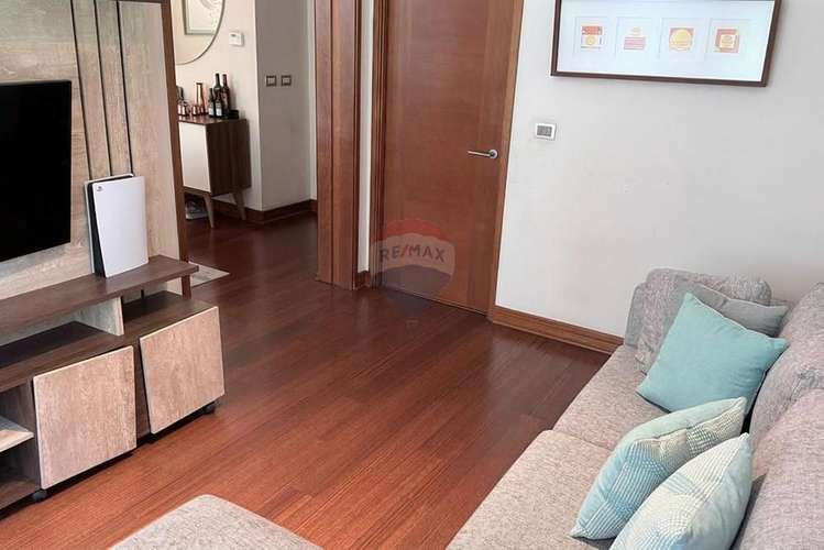 Depto con 450 m2 de jardín y piscina privados. - Imagen 10