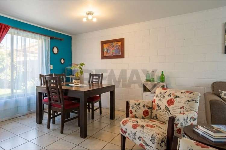Casa de 2 pisos en condominio 3d+2b - Imagen 2