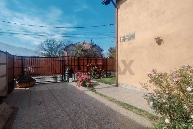 Casa de 2 pisos en condominio 3d+2b - Imagen 11