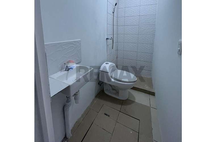 Arriendo local comercial 75 m2. plaza de maipú