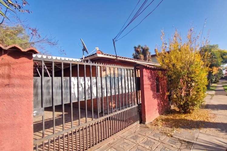 Acogedora casa 3d/2b con patio - Imagen 4