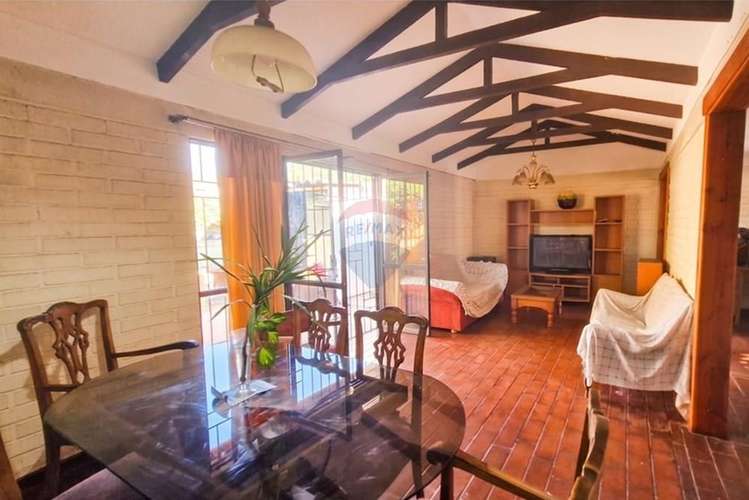 Acogedora casa 3d/2b con patio - Imagen 7