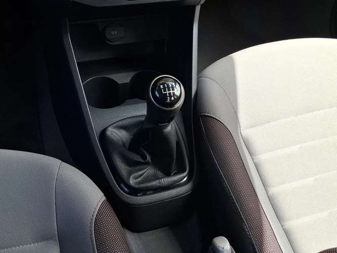VOLKSWAGEN VOYAGE 2022