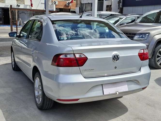 VOLKSWAGEN VOYAGE 2022