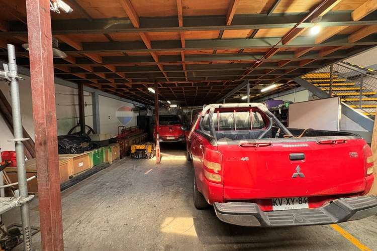 Venta bodega con oficinas  san miguel - Imagen 8