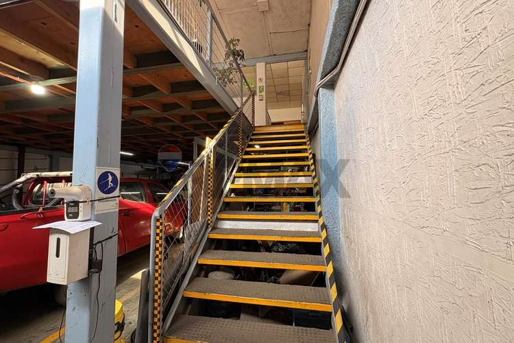 Venta bodega con oficinas  san miguel - Imagen 10