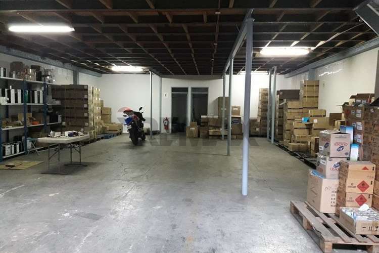 Venta bodega con oficinas  san miguel - Imagen 6