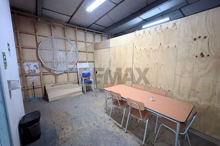 Venta bodega con oficinas  san miguel - Imagen 27