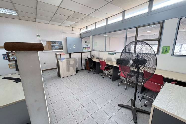 Venta bodega con oficinas  san miguel - Imagen 23