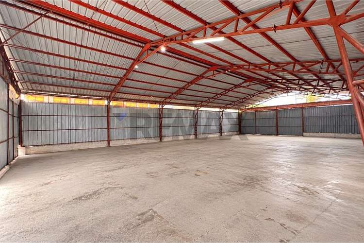 Arriendo bodega de 300 m2 en padre hurtado