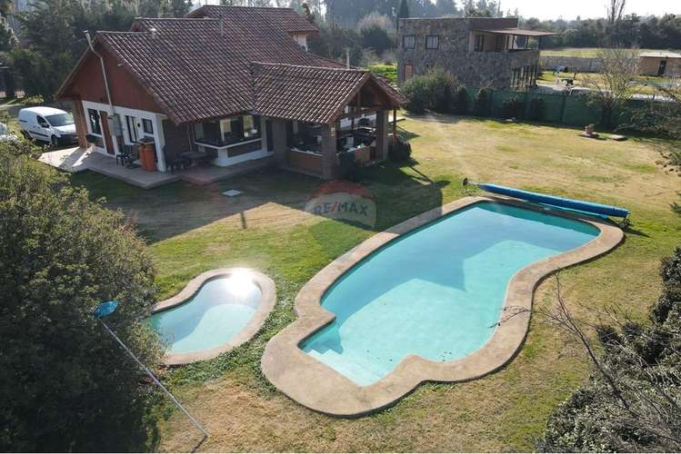 Casa en parcela en paine. conjunto privado