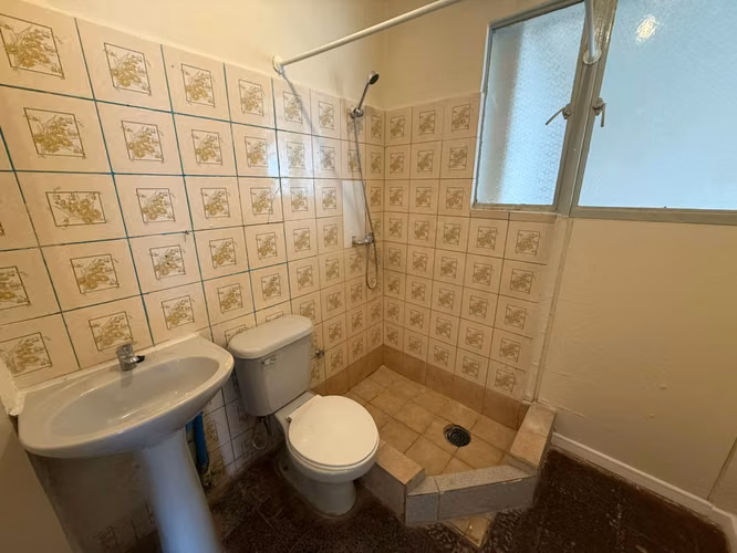 SECTOR VAN BUREN    VALOR ARRIENDO: $600.000.- Disponible a partir del 23 de noviembre 2026.