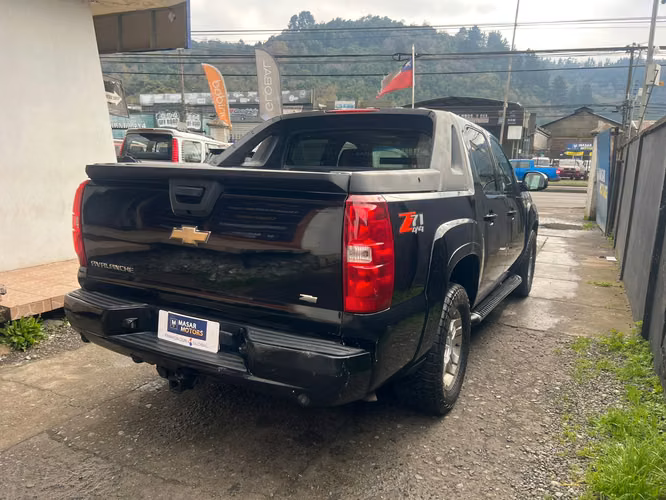CHEVROLET AVALANCHE 4X4 AT - Imagen 3