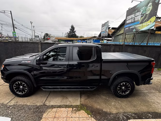 CHEVROLET SILVERADO ZR2 4X4 - Imagen 8