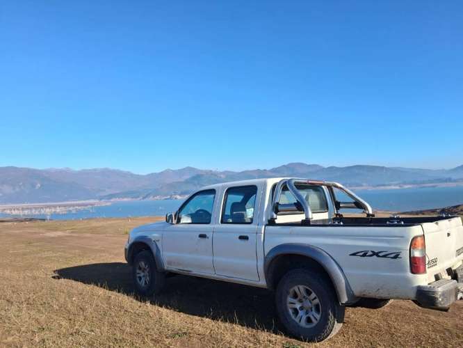 Mazda b2500