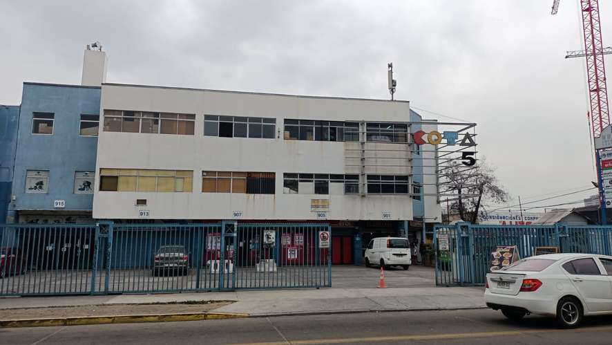 Bodega en nucleo de bodegas muy centrico calle Coquimbo - Imagen 4
